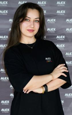 Инструктор групповых программ Алиферова Анна